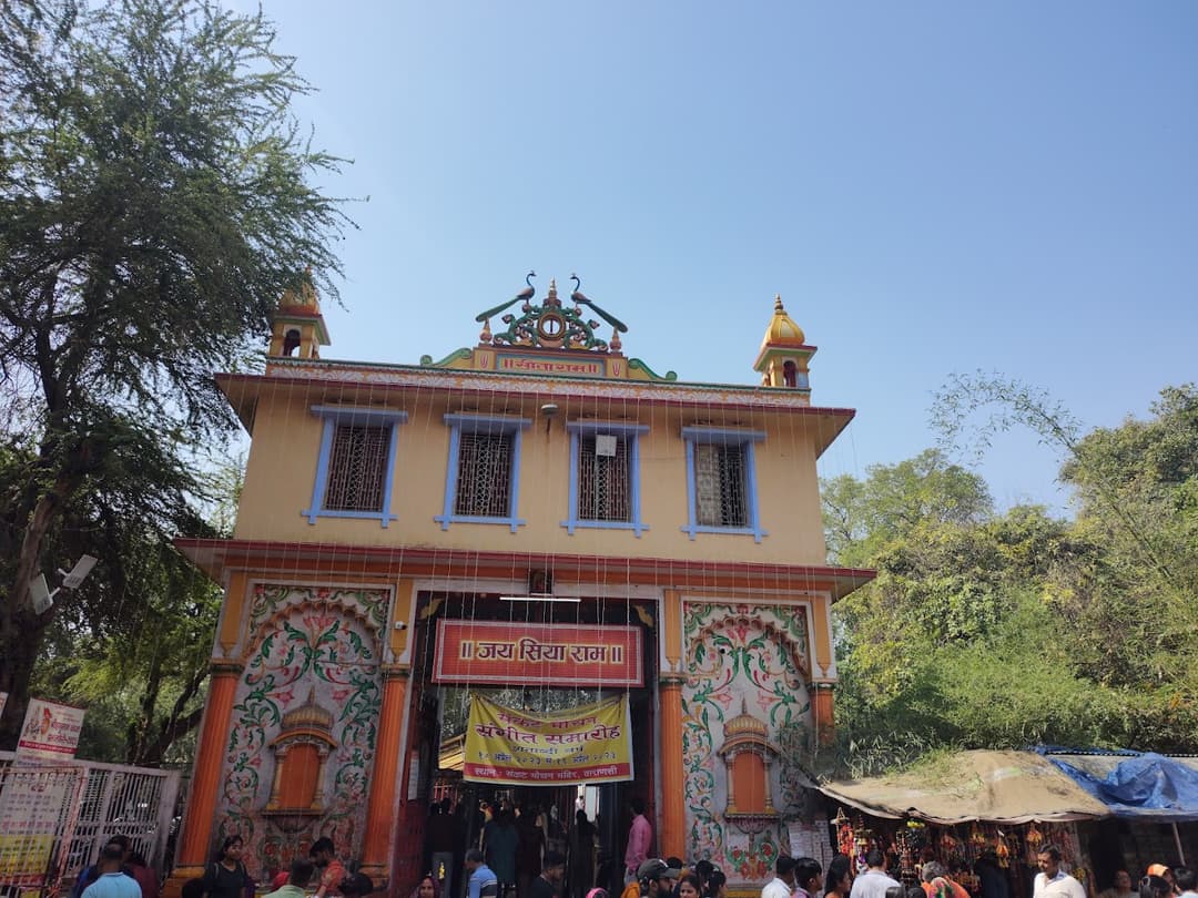 Sankat Mochan Hanuman Temple in Durgakund Varanasi, a revered shrine surrounded by lush greenery.
